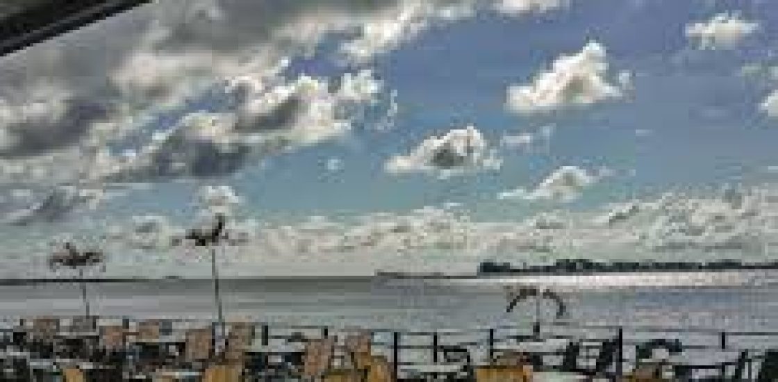 Rekomendasi Taman Ujung Restaurants: Sensasi Kuliner di Tengah Keindahan Istana Air Karangasem