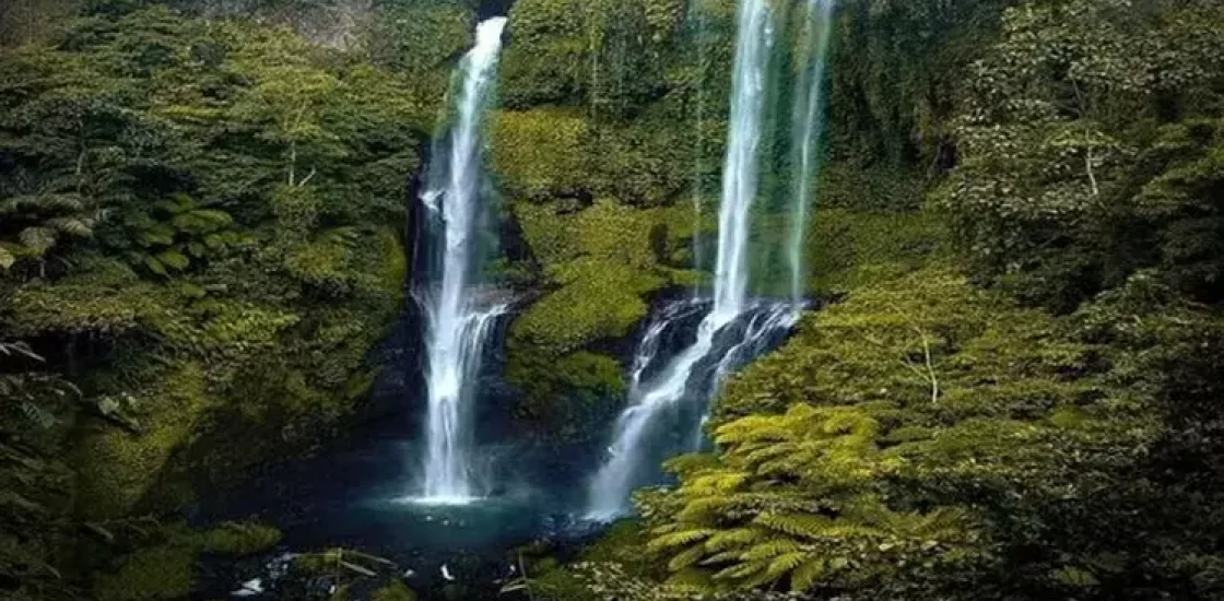 Keajaiban Alam Air Terjun Sekumpul Buleleng
