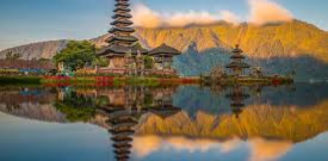 Danau Beratan dan Pura Ulun Danu Bratan: Surga Tersembunyi di Bali
